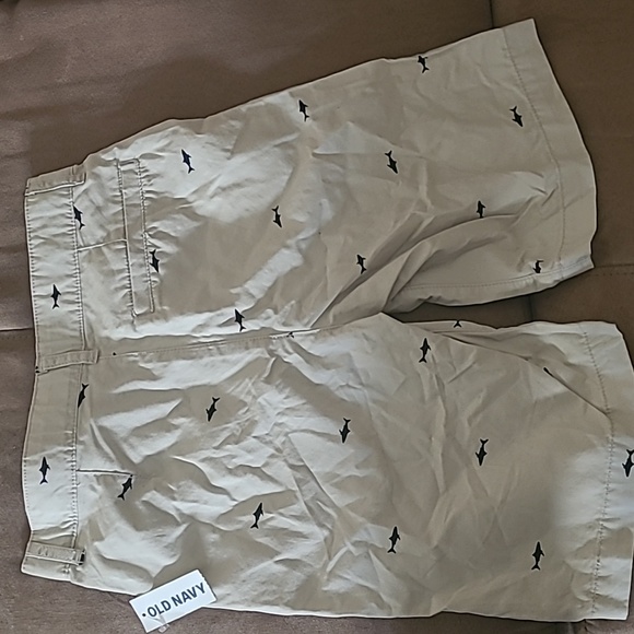 Kids old navy shorts - Picture 3 of 3